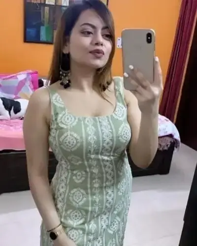 Call Girl Bansgaon